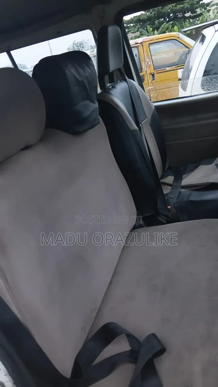 Volkswagen Transporter 2005 White