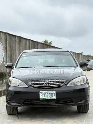 Toyota Camry LE 4dr Sedan (2.4L 4cyl 5M) 2003 Black