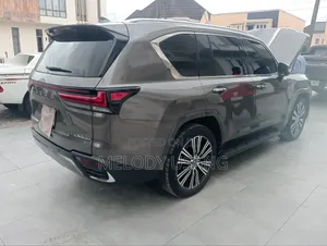 Lexus LX 2023 Gray