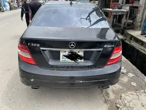 Mercedes-Benz C300 2010 Black