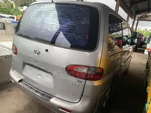 Hyundai H1 2015 Silver