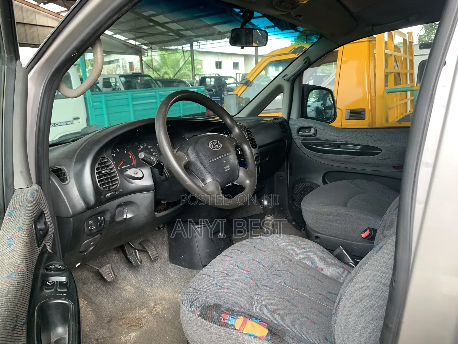 Hyundai H1 2015 Silver
