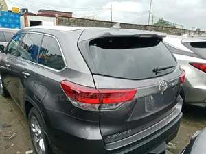 Toyota Highlander 2018 Gray