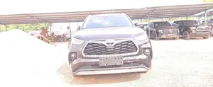 Toyota Highlander 2024 Black