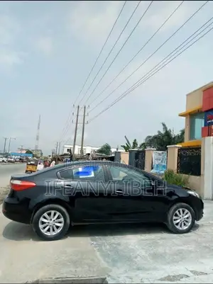 Kia Cerato 2013 Black