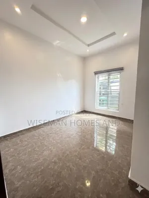 Mini Flat in Opposite Vgc Estate for rent