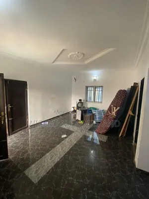 2bdrm Apartment in Opposite Crown for rent