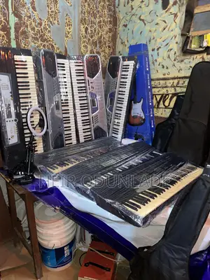 Yamaha Keyboard PSR 38