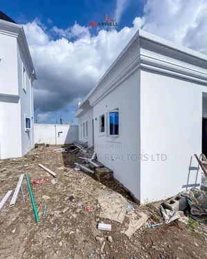 3bdrm Duplex in Kolapo Ishola Gra, Akobo for rent