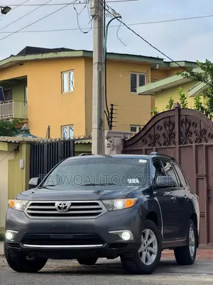 Toyota Highlander 2013 Gray