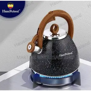 Haus Roland HR7102-1 Is a 5-Liter Stovetop Kettle Featuring a Speckled
