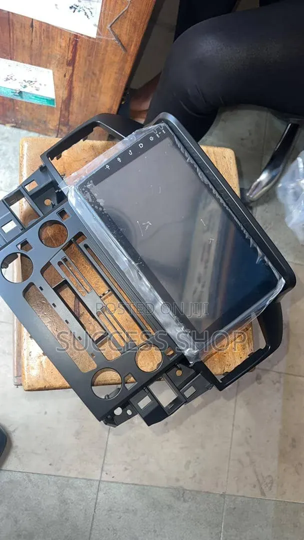 Lexus Rx300/330
Android Screen With Reverse Camera