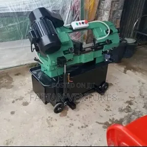 Metal-Cutting Band Saw Machine,