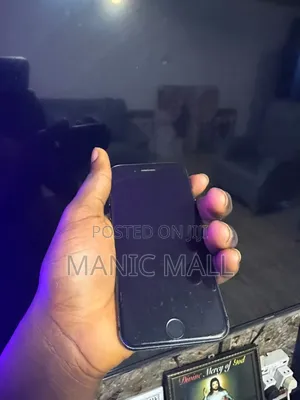 Apple iPhone 8 64 GB Black