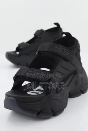 Buffalo Binary Sandal