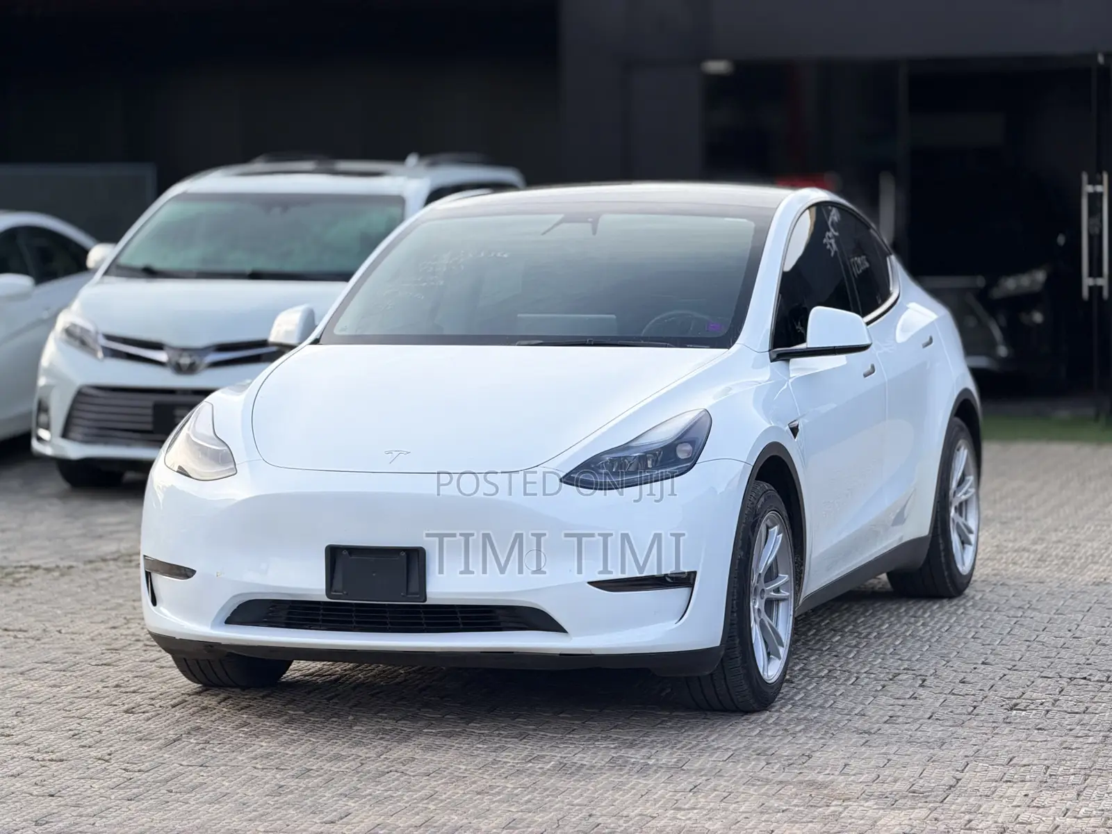 Tesla Model Y 75D kWh Performance 2022 White