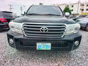 Toyota Land Cruiser 2015 Black