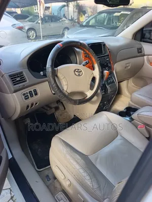 Toyota Sienna 2007 White