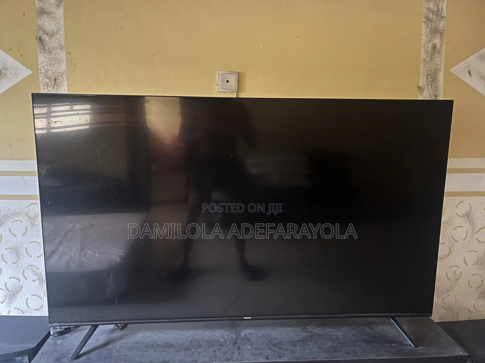 Hisense 65” TV (With Broken Screen)