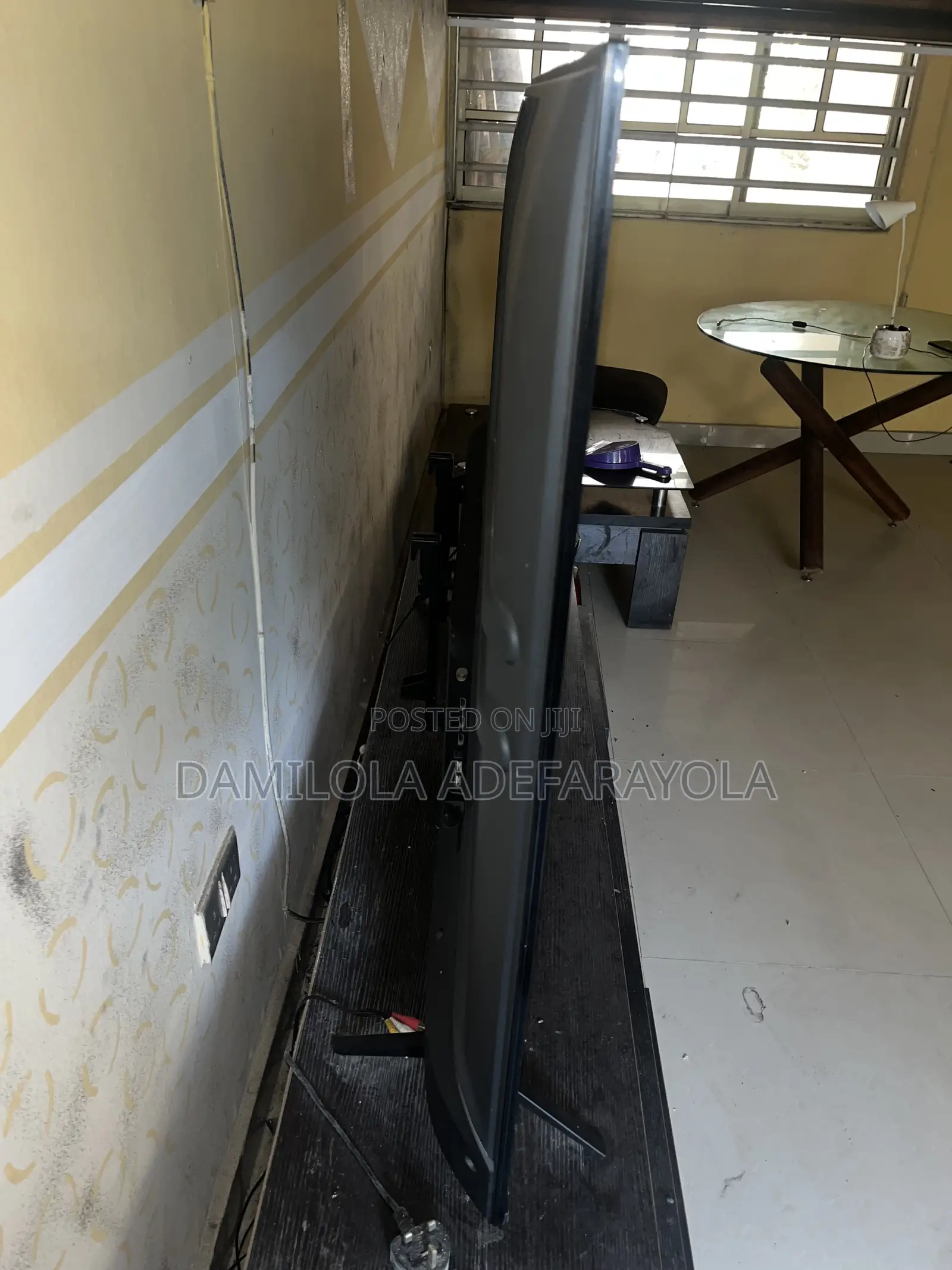 Hisense 65” TV (With Broken Screen)