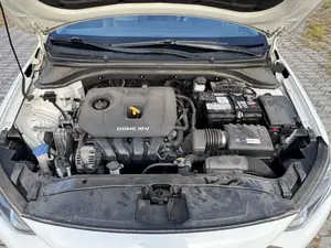 Hyundai Elantra Limited Sedan FWD (1.8L 4cyl 6A) 2016 White