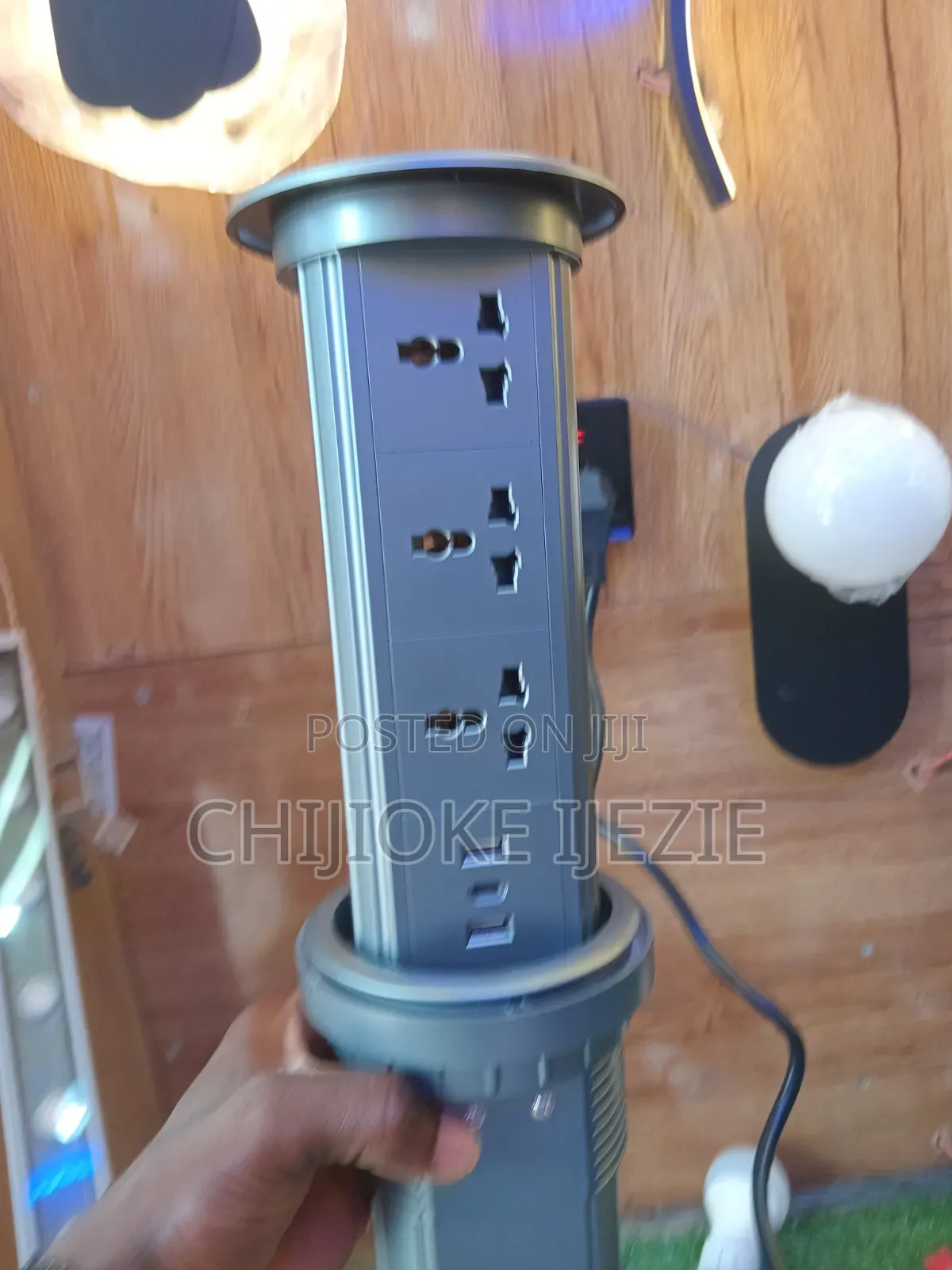 Pop Up Sockets
