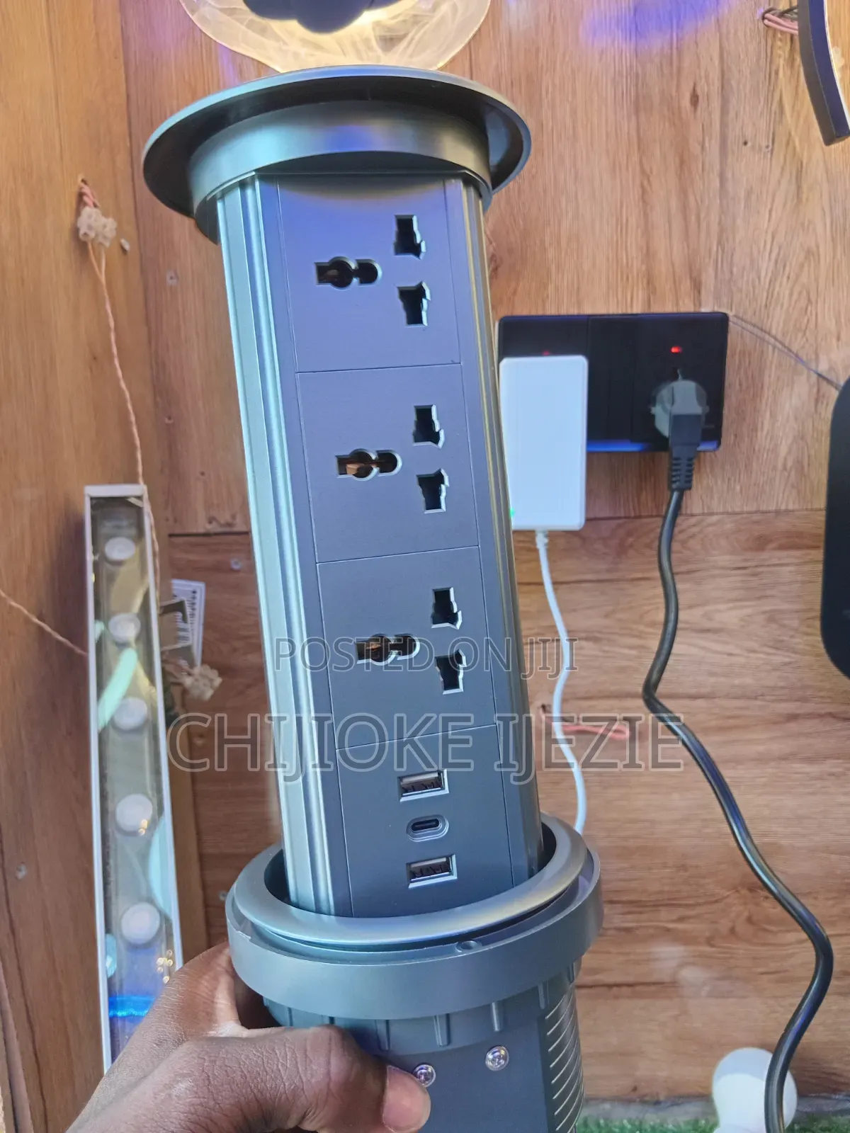Pop Up Sockets