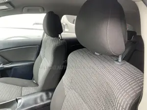 Toyota Avensis 2014 Green