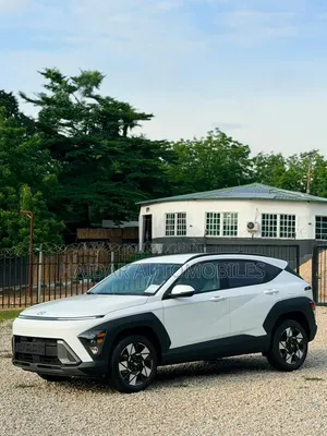 Hyundai Kona 2025 White