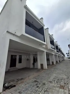3bdrm Duplex in La Paz, Off Lekki-Epe Expressway for sale
