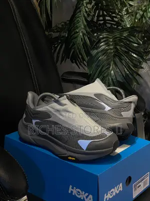 Hoka Project Transport