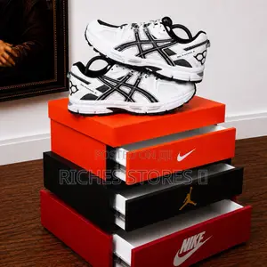 ASICS Gel-Kahana 8 White/Black