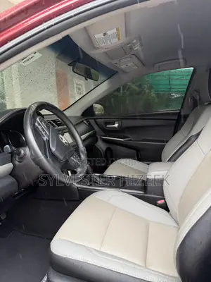 Toyota Camry SE 4dr Sedan (2.5L 4cyl 6A) 2015 Red