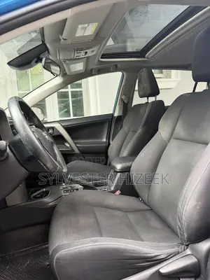 Toyota RAV4 2018 Blue