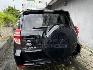 Toyota RAV4 2010 Black