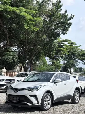 Toyota C-HR 2024 White