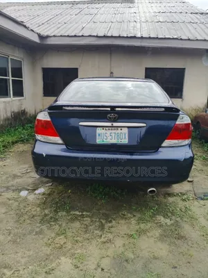 Toyota Camry 2005 Blue