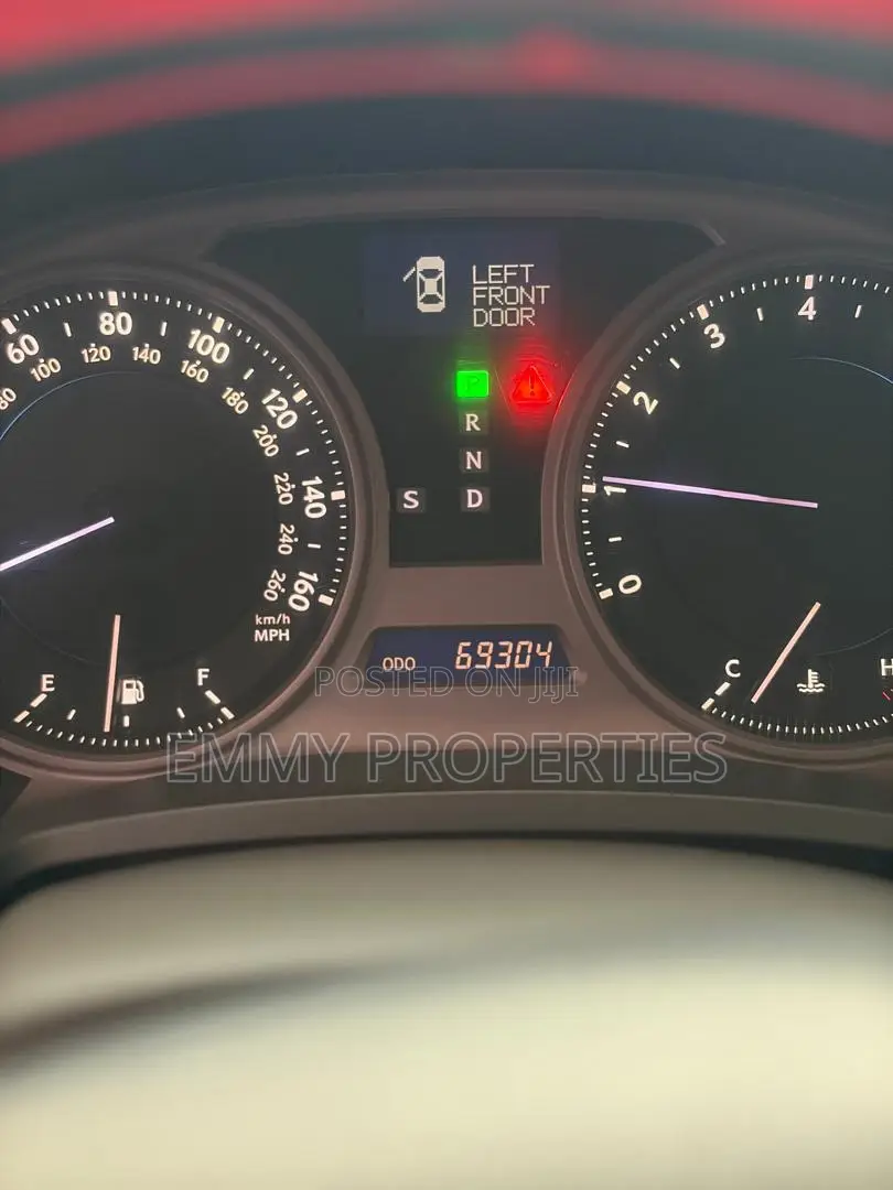 Lexus IS 2010 Silver