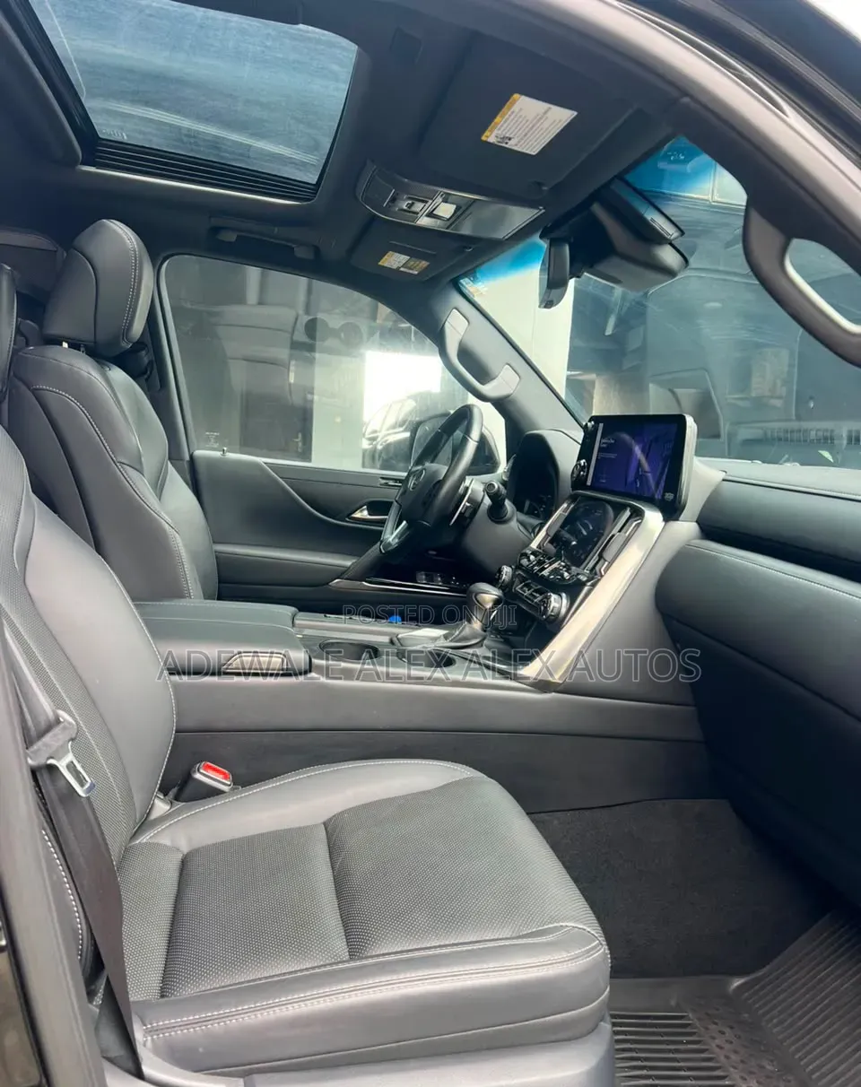 Lexus LX 2024 Black