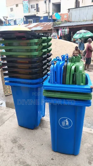 Imported Dusbin With Tyres (240 Litres Capacity)