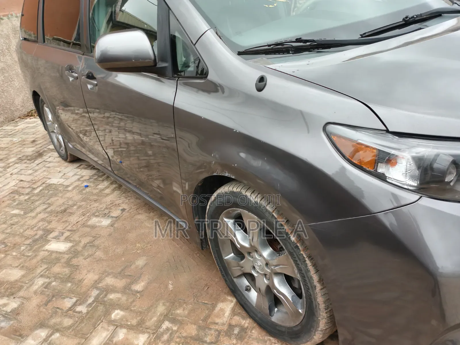 Toyota Sienna 2012 Gray