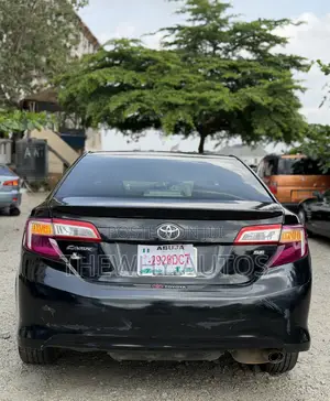 Toyota Camry SE 4dr Sedan (2.5L 4cyl 6A) 2012 Black