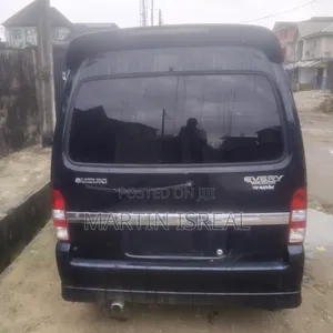 Suzuki Every 2010 Black