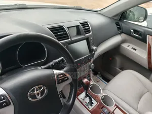 Toyota Highlander 2012 White