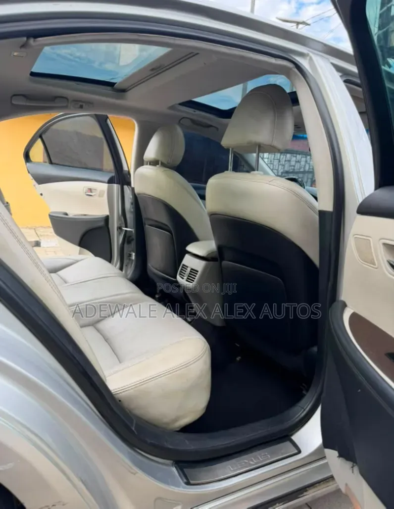 Lexus ES 350 2011 Silver
