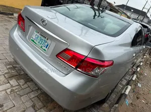 Lexus ES 350 2011 Silver