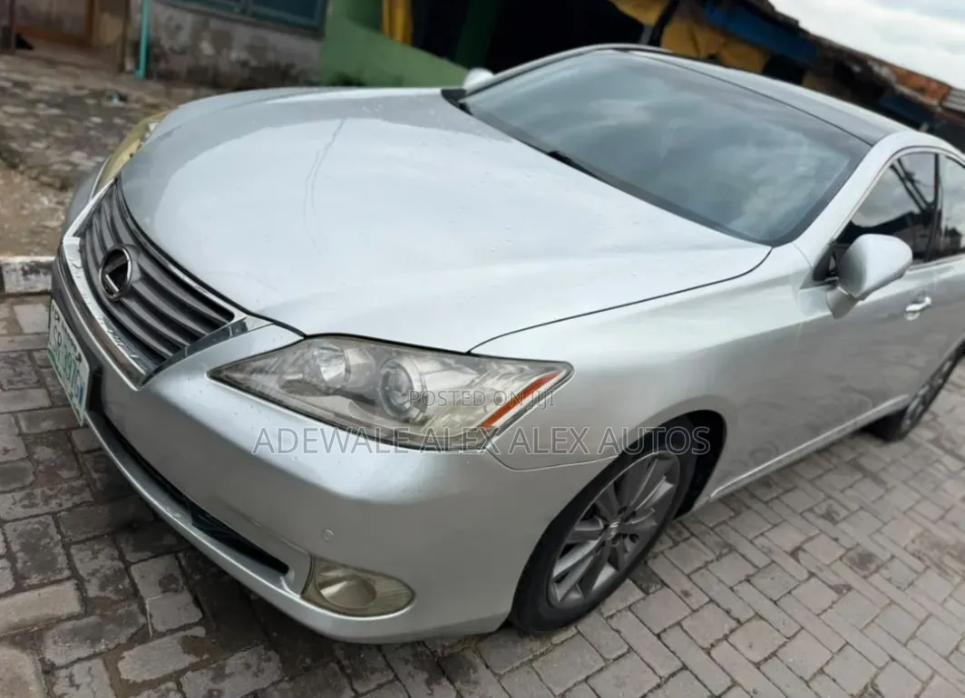 Lexus ES 350 2011 Silver