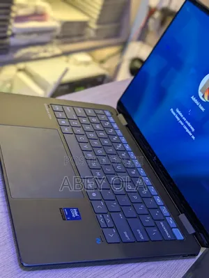 New Laptop HP OmniBook Ultra Flip 14" 16GB Intel Core Ultra 9 SSD 1T