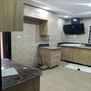5bdrm Duplex in Ogudu GRA for rent