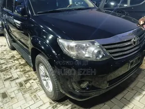 Toyota Fortuner 2014 Gray